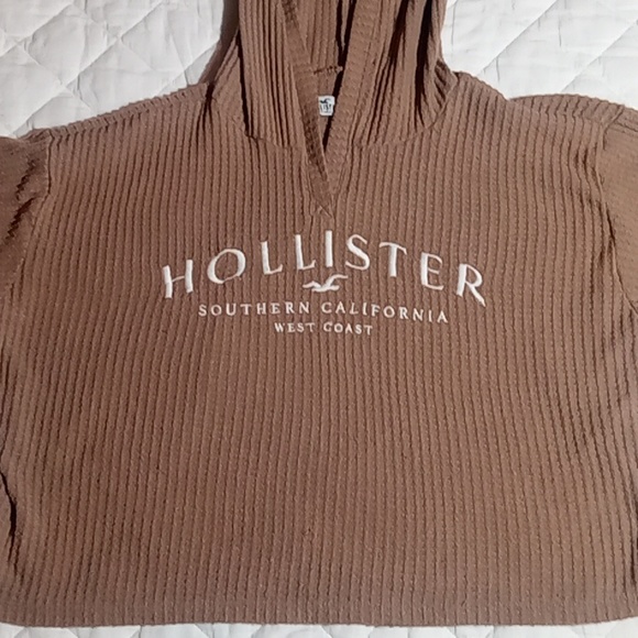 Hollister crop sweatshirt - Picture 2 of 6